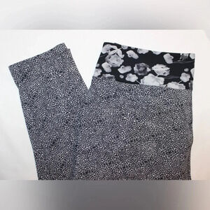 Lululemon Departure Floral Pants Size 8